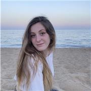 Vengo del bachillerato científico y mi pasión es la biología. Pretendo enseñar de la forma más dinámica haciendo que todo lo entiendas en lugar de que lo aprendas! Juntxs nos adentraremos en el maravilloso mundo de la biología!